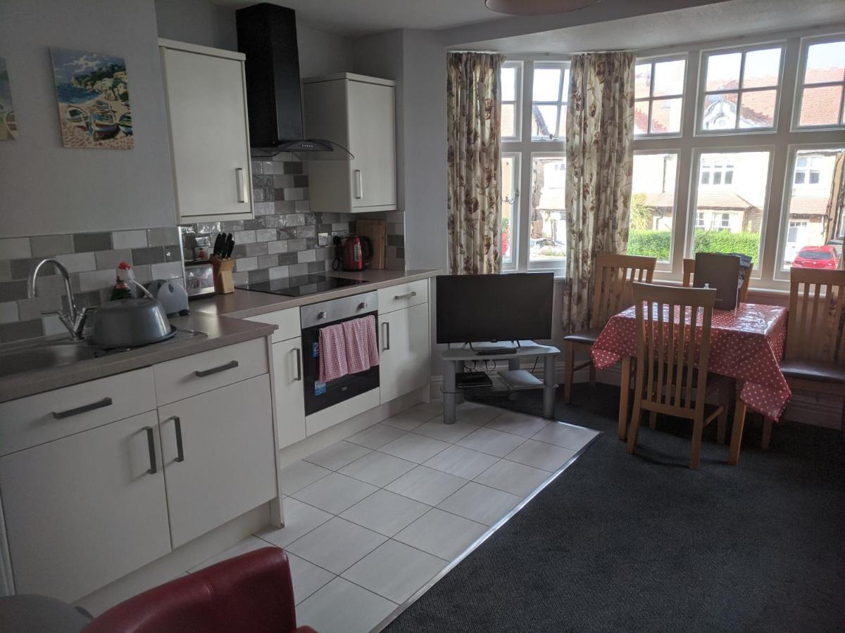 Buile Hill Holiday Flats Лландидно Экстерьер фото