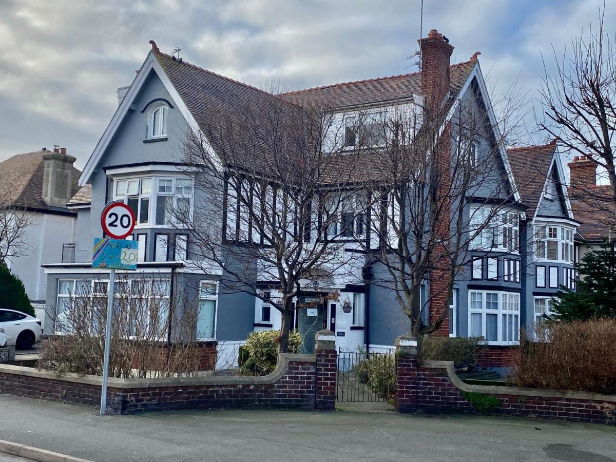 Buile Hill Holiday Flats Лландидно Экстерьер фото
