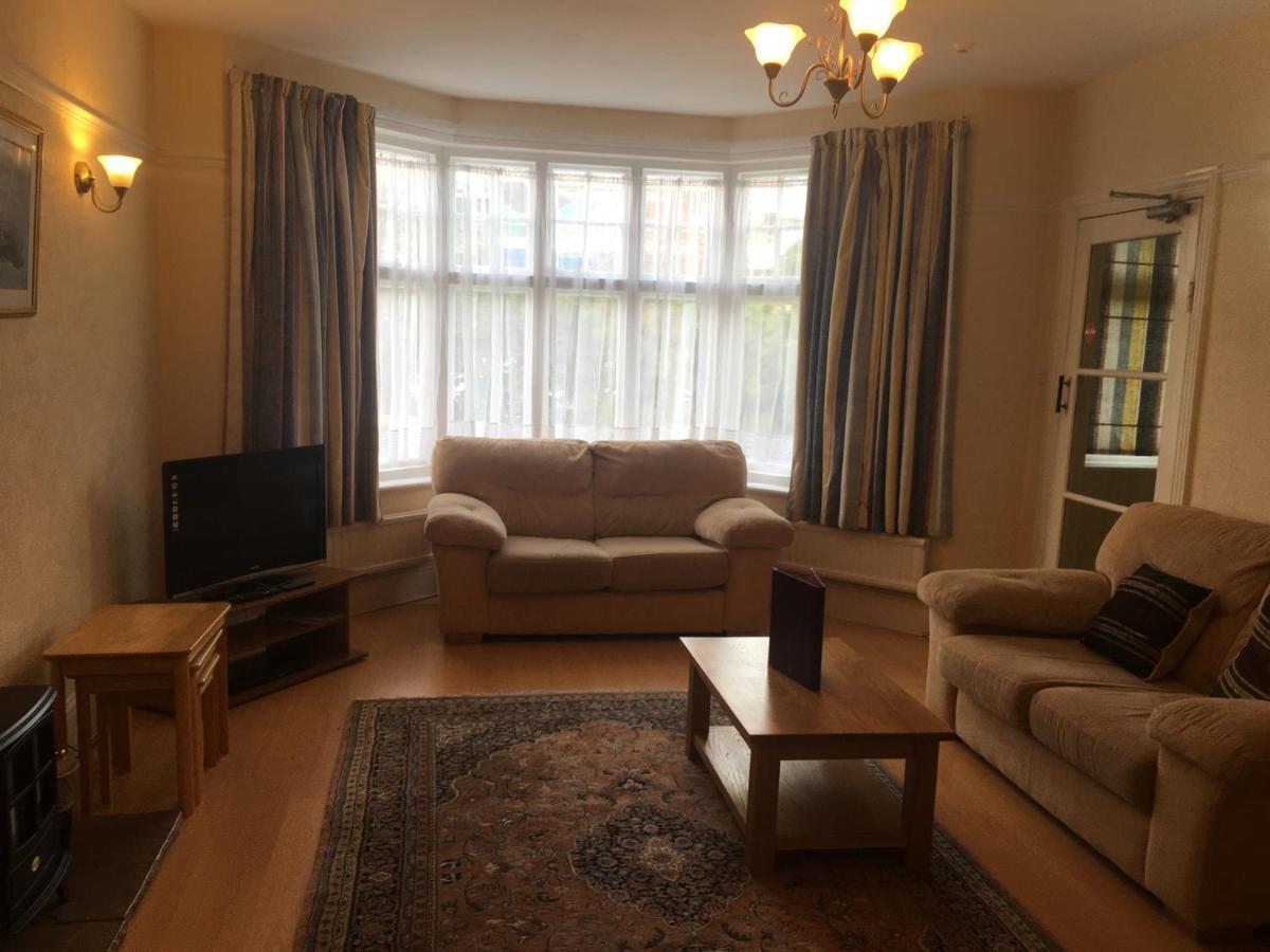 Buile Hill Holiday Flats Лландидно Экстерьер фото